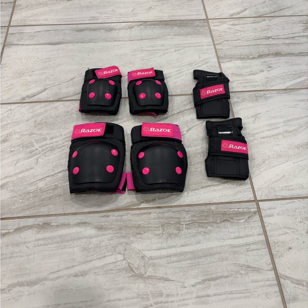 Razor Black and Pink Kids Protective Gear Set